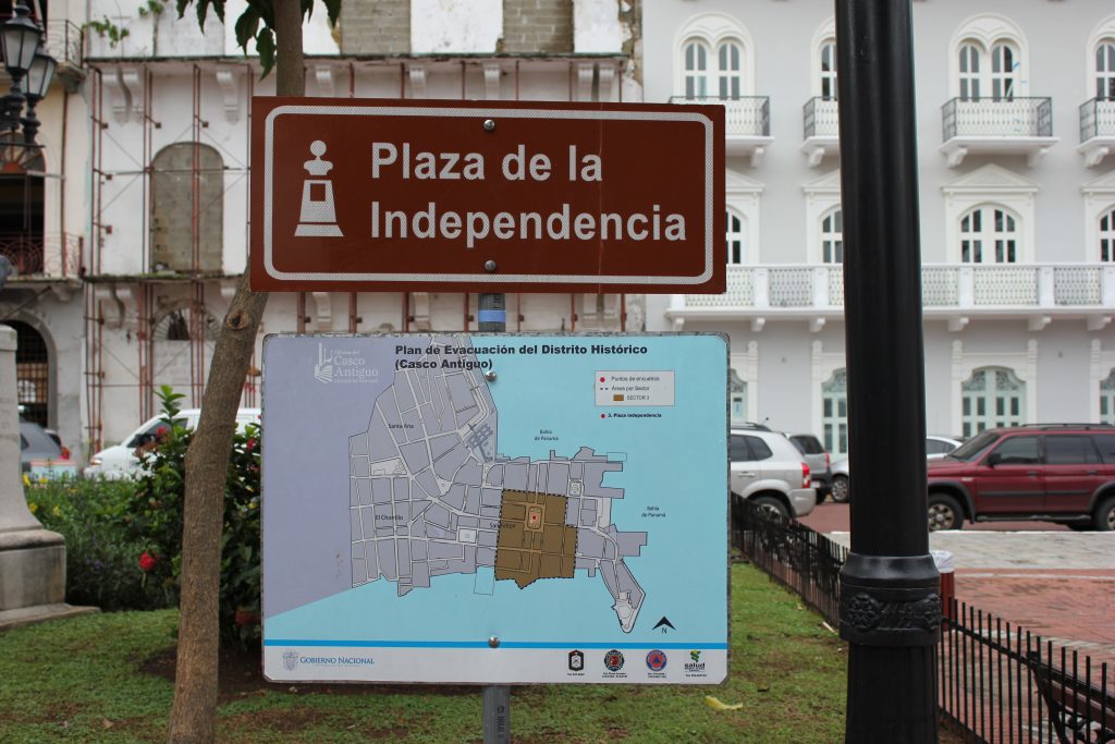 Plaza de la Independencia - Casco Viejo