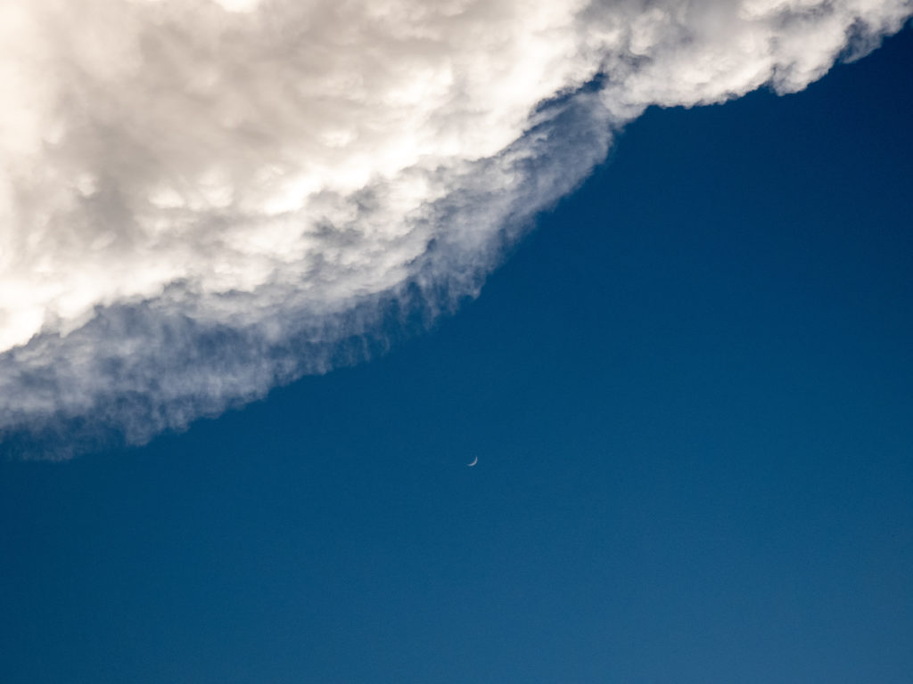 Cloud and moon - Decalibron 14ers